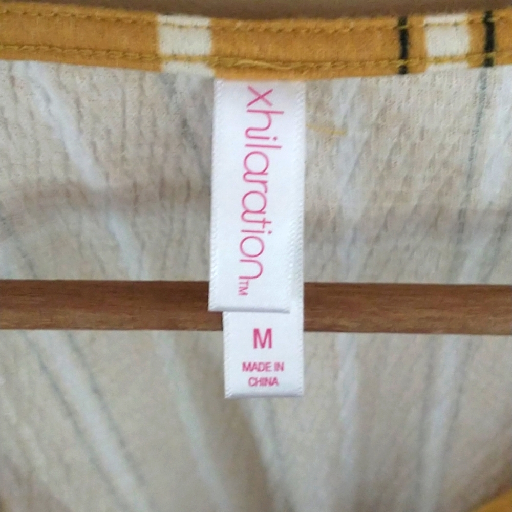 Xhilaration golden yellow faux wrap dress size M - Picture 6 of 6